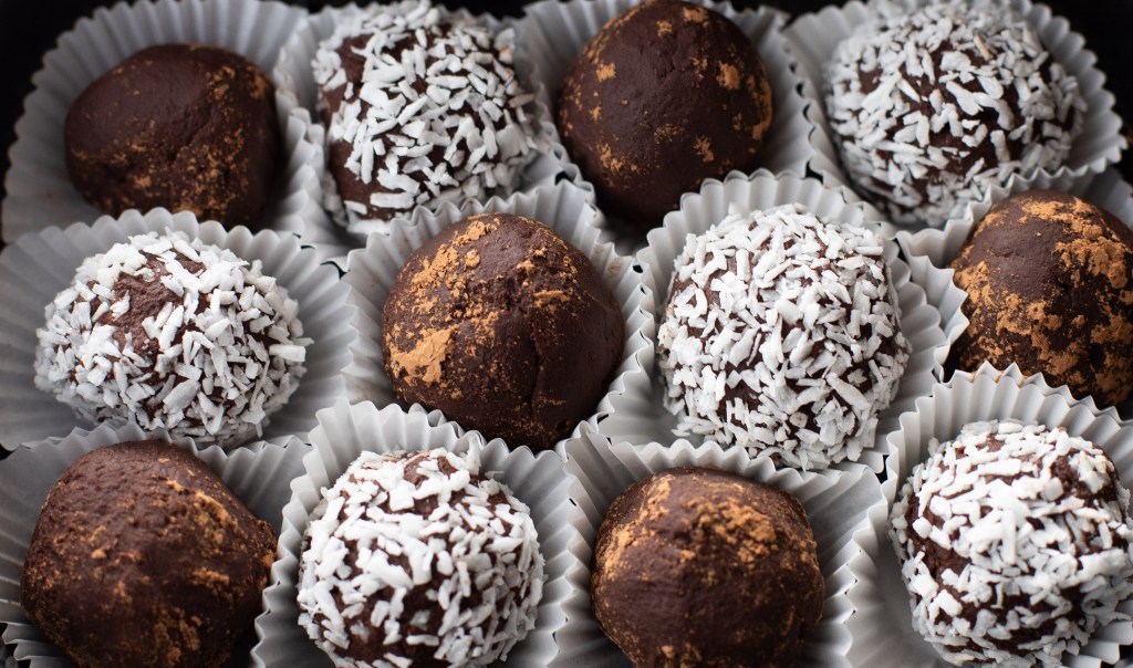 Vegan chocolate truffles for a luxurious afternoon snack